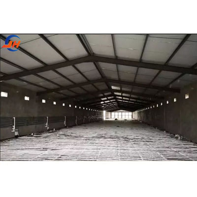 درجه Q345 Q235 طراحی قاب اصلی فولاد سبک ساختمان انبار پیش ساخته فلزی
